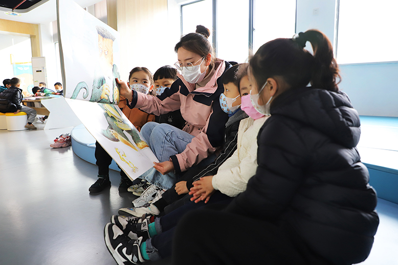 縣幼兒園西湖路分園舉行讀書活動(dòng)