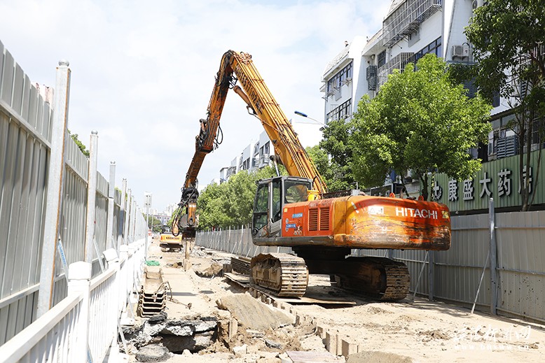 縣城新建南路污水管網(wǎng)提質增效工程施工現(xiàn)場